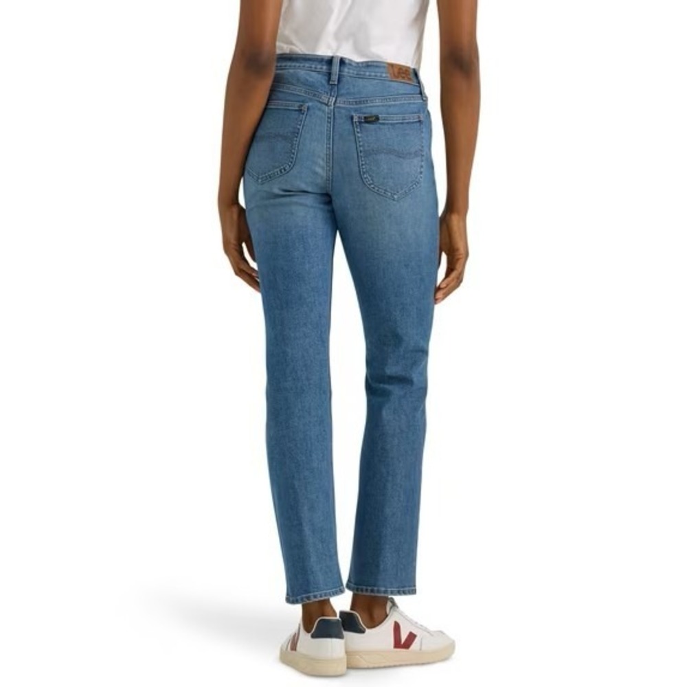 LEE Midrise Straight Leg Jeans Size 22 Blue Chef Medium Blue Stretch Denim NWT
